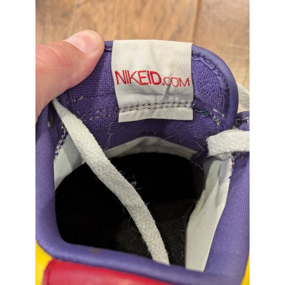 Vintage 2008 Women's size 7 custom Nikes 318570-992 in GUC - Picture 6 of 8